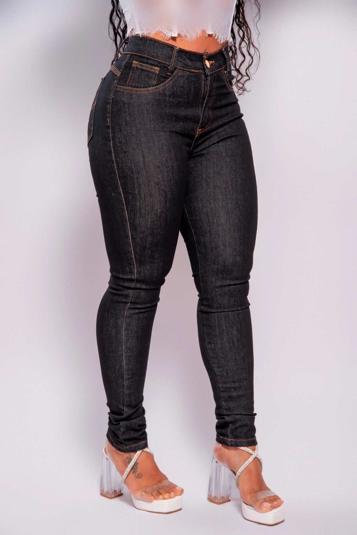 Calça Jeans Feminina Preta Skinny Cintura Alta Levanta Bumbum