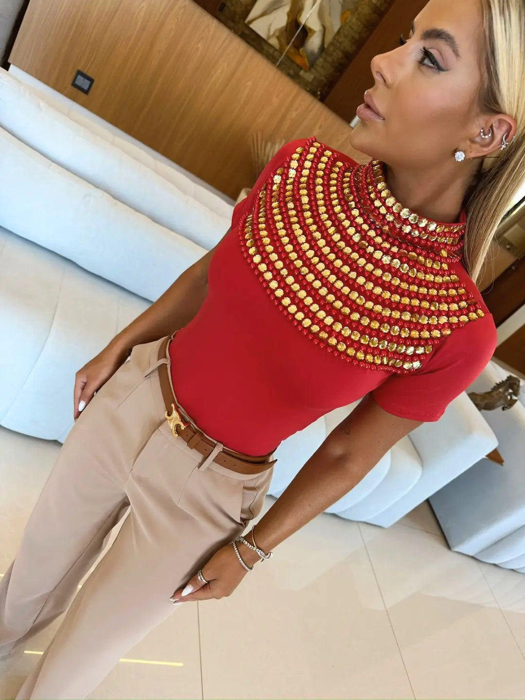 Body Irídia Bordado à Mão com Pérolas – Luxo, Glamour e Sofisticação