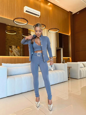 Blazer Celéstia com Top Incluso | Elegância, Sofisticação e Atitude em Cada Detalhe