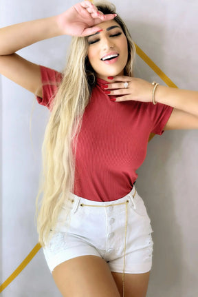 Blusa Feminina com Gola Assimétrica - Tecido Premium e Caimento Perfeito