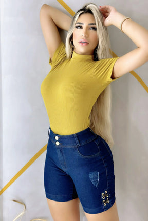 Blusa Feminina com Gola Assimétrica - Tecido Premium e Caimento Perfeito