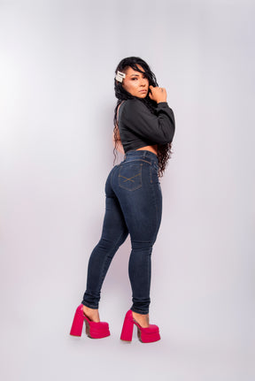 Calça Jeans Feminina Skinny com Corte Moderno Conforto e Estilo em Denim Premium